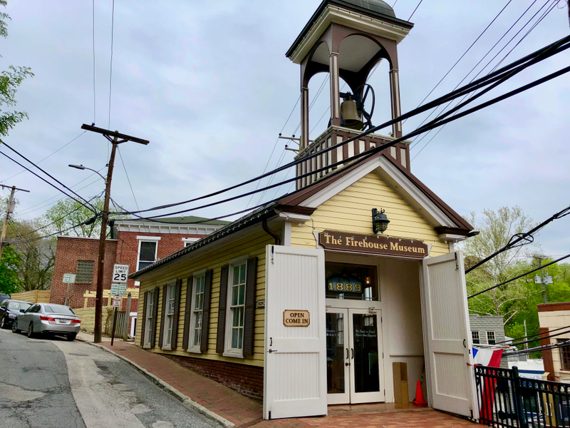 Illustration for article titled Historic Fire Station and Collection